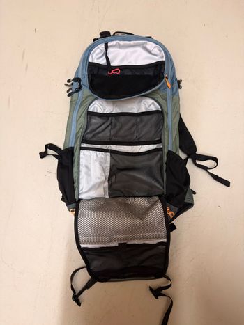 Used EVOC FR Enduro Team Backpack bike — image 5 of 5