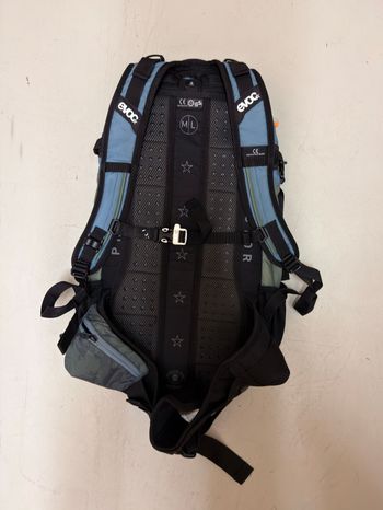 Used EVOC FR Enduro Team Backpack bike — image 2 of 5
