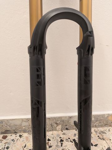 Brugt Fox Factory 36 Kashima 2024 bike — billede 6 af 6