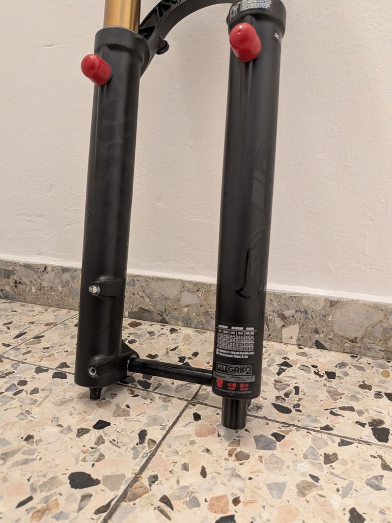Used Fox Factory 36 Kashima 2024 bike — image 2 of 6