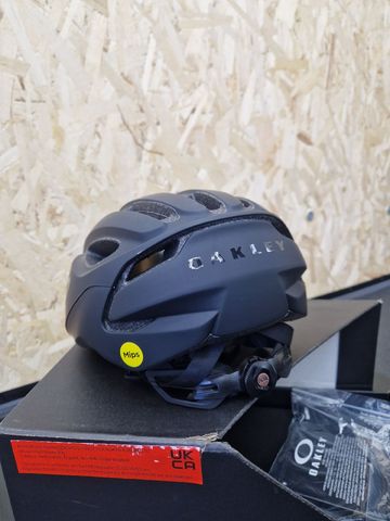 Použité Oakley ARO3 Endurance MIPS 2026 bike — obrázek 9 z 19