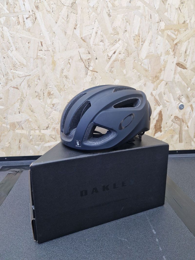 Použité Oakley ARO3 Endurance MIPS 2026 bike — obrázek 10 z 19