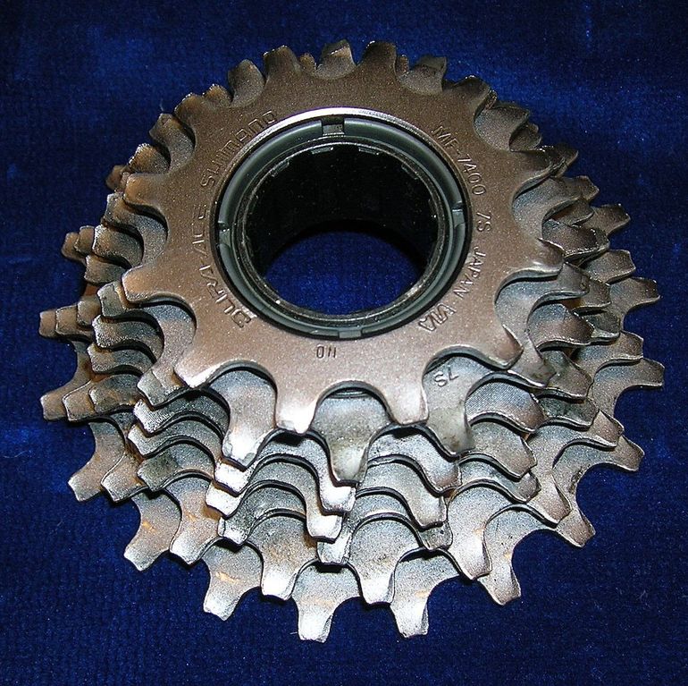 Used Shimano Kassette 7 Fach Dura Ace 21/12 MF-7400 7S 1995 bike — image 3 of 4