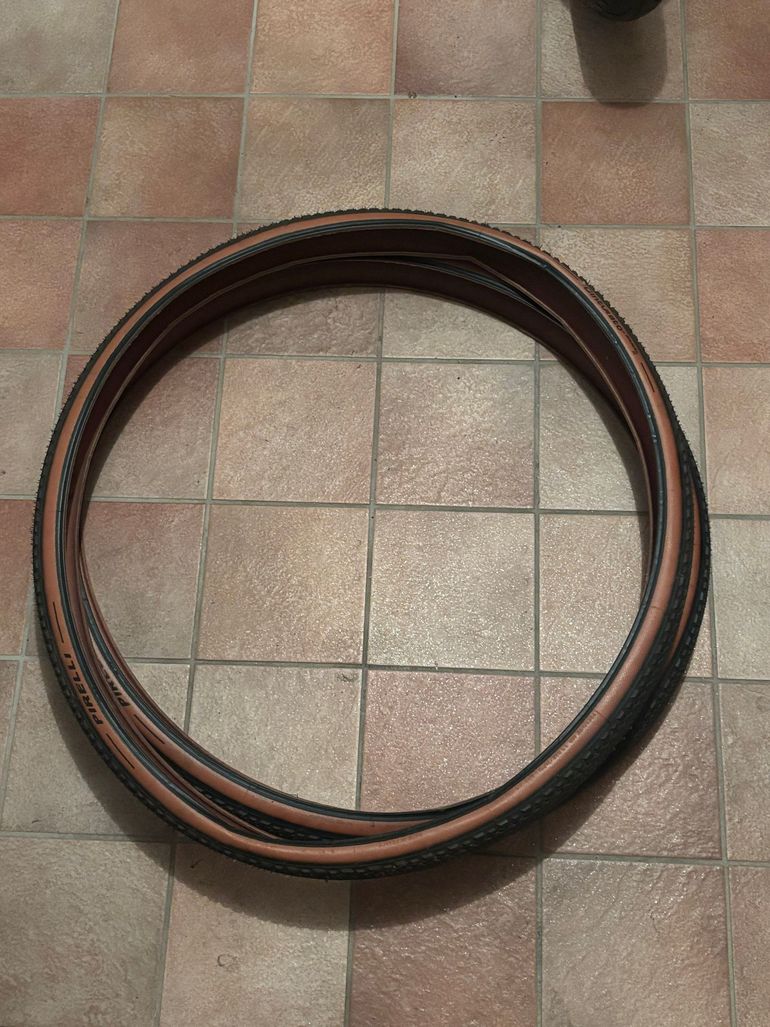 Used Pirelli Copertoni Gravel H 2025 bike — image 1 of 3