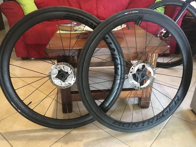 Used Bontrager Aeolus Elite 35 bike — image 1 of 2