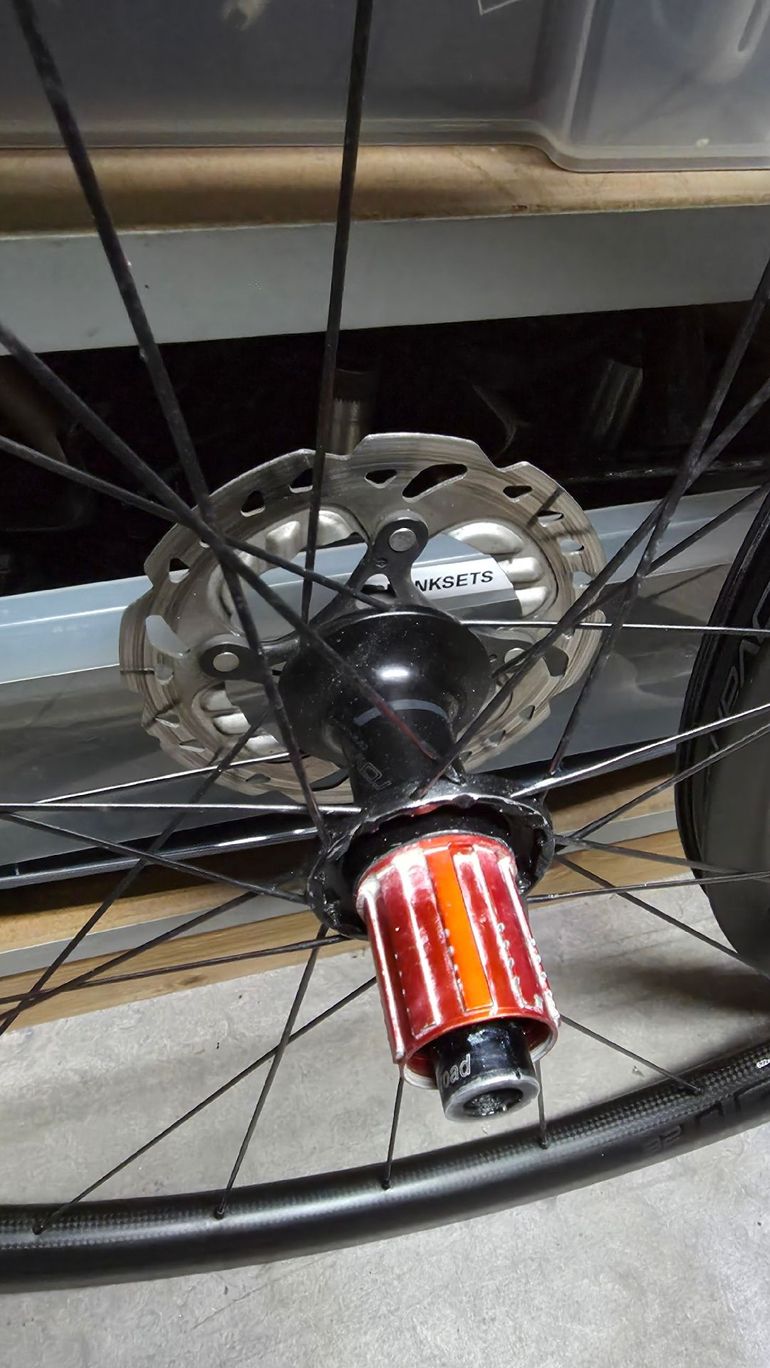 Used Roval Rapide CLX 32 Carbon Wheelset Disc 2022 bike — image 3 of 6