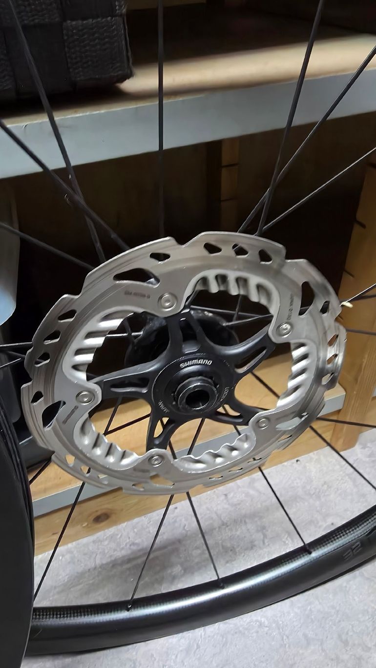 Used Roval Rapide CLX 32 Carbon Wheelset Disc 2022 bike — image 5 of 6