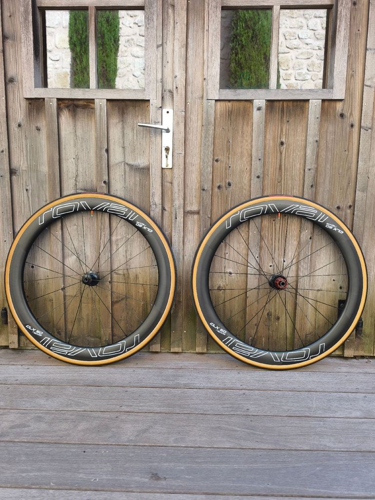 Used Roval CLX50 Team Edition Wheelset bike — image 1 of 5