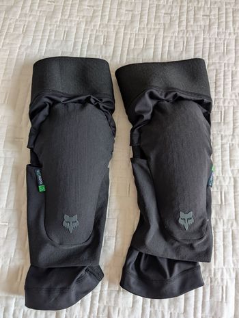 Used Fox Enduro Pro Knee Pads 2026 bike