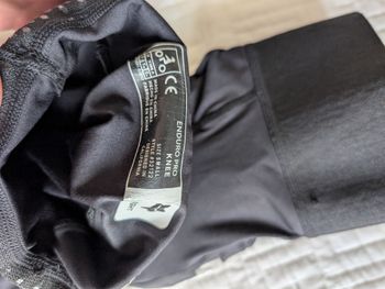 Used Fox Enduro Pro Knee Pads 2026 bike — image 3 of 3