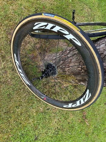 Used Zipp 404 Firestrike rime brake 2017 bike — image 2 of 5