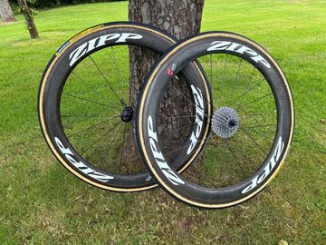 Zipp 404 Firestrike rime brake 2017 Wheels de segunda mano