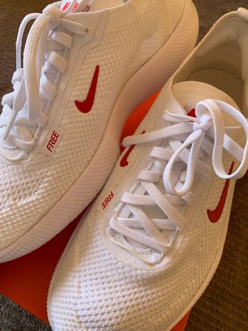 Used Nike Scarpe da ginnastica Taglia 40,5 2025 bike — image 2 of 7