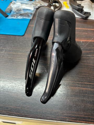Shimano Di2 STI set bike usato — immagine 6 di 6