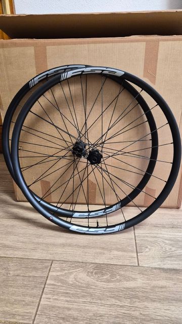 Tweedehands Fsa i30 Carbon Wheelset 2026 Wheels