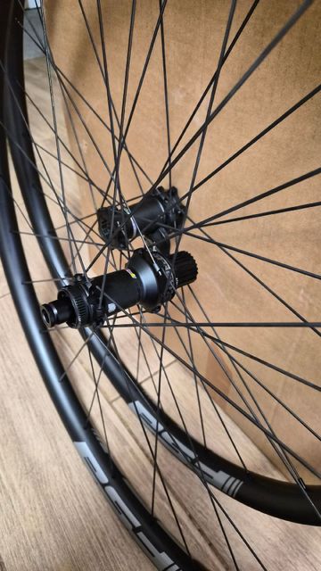 Używany Fsa i30 Carbon Wheelset 2026 bike — zdjęcie 5 z 10