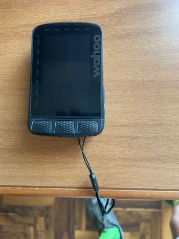 Used Wahoo ELEMNT ROAM v2 GPS Bike Computer 2025 bike — image 4 of 6