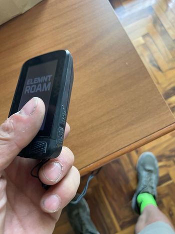 Used Wahoo ELEMNT ROAM v2 GPS Bike Computer 2025 bike — image 6 of 6