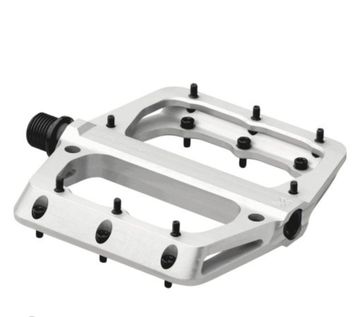 Used Sixpack Racing Millenium 3.0 Pedals bike — image 2 of 2