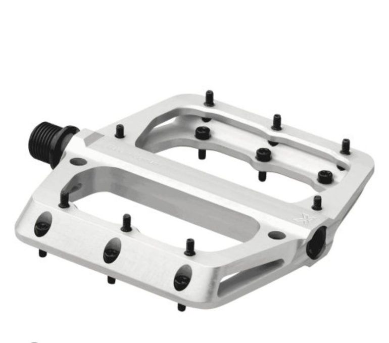 Used Sixpack Racing Millenium 3.0 Pedals bike — image 1 of 2