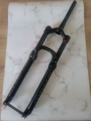 Brugt RockShox Lyrik RC2 Fork bike — billede 4 af 5