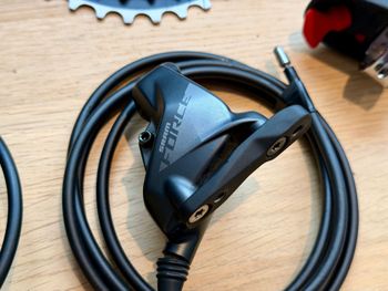 Used Sram Force D1 AXS 12-speed groupset, COMPLETE 2025 bike — image 9 of 16
