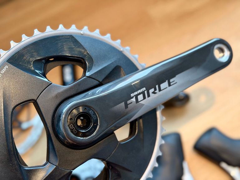 Used Sram Force D1 AXS 12-speed groupset, COMPLETE 2025 bike — image 2 of 16