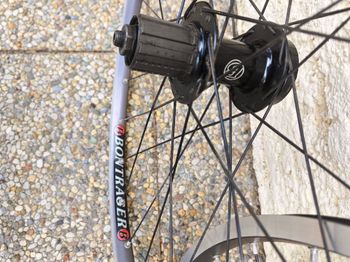Used Bontrager 26 Zoll Laufradsatz Disc/Rim bike — image 5 of 6