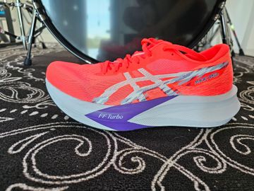 Gebrauchtes Asics Magic Speed 4 Uomo 2025 bike — Bild 3 von 12