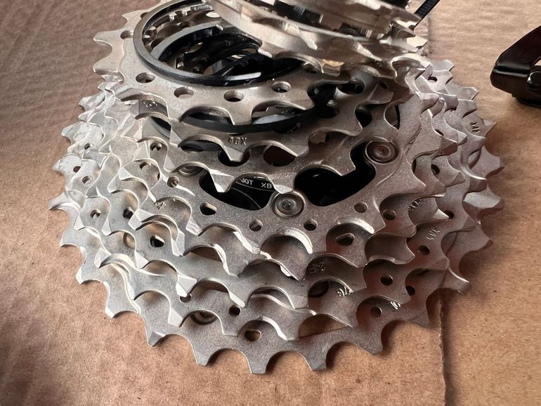 Used Shimano Ultegra R8150 Di2 12-Speed Groupset 2026 bike — image 9 of 13