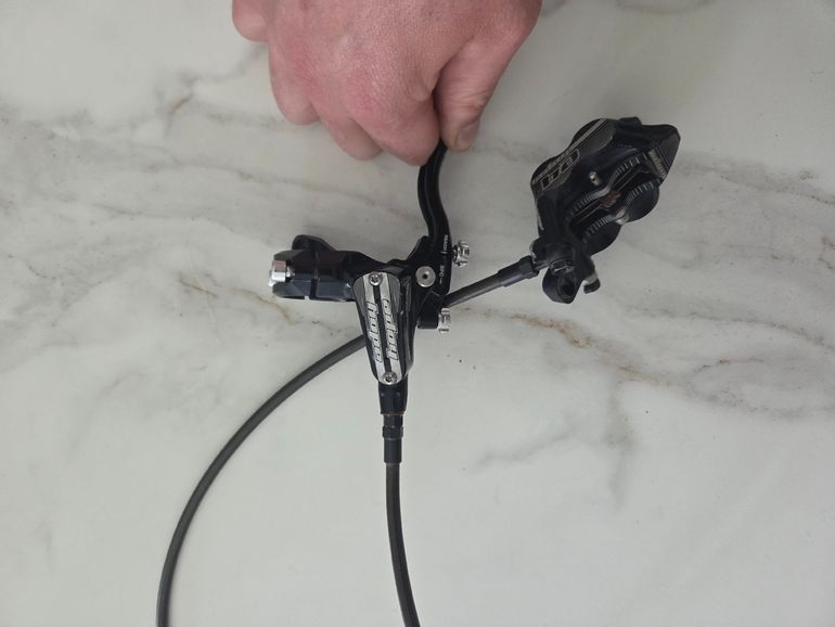 Used Hope Tech 3 E4 Duo Disc Brake and Lever Set 2020 bike — image 8 of 10