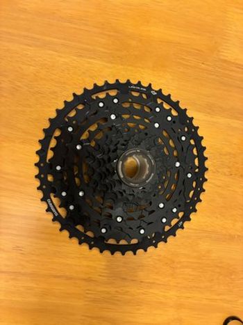 Used Shimano CS-LG300 2025 bike