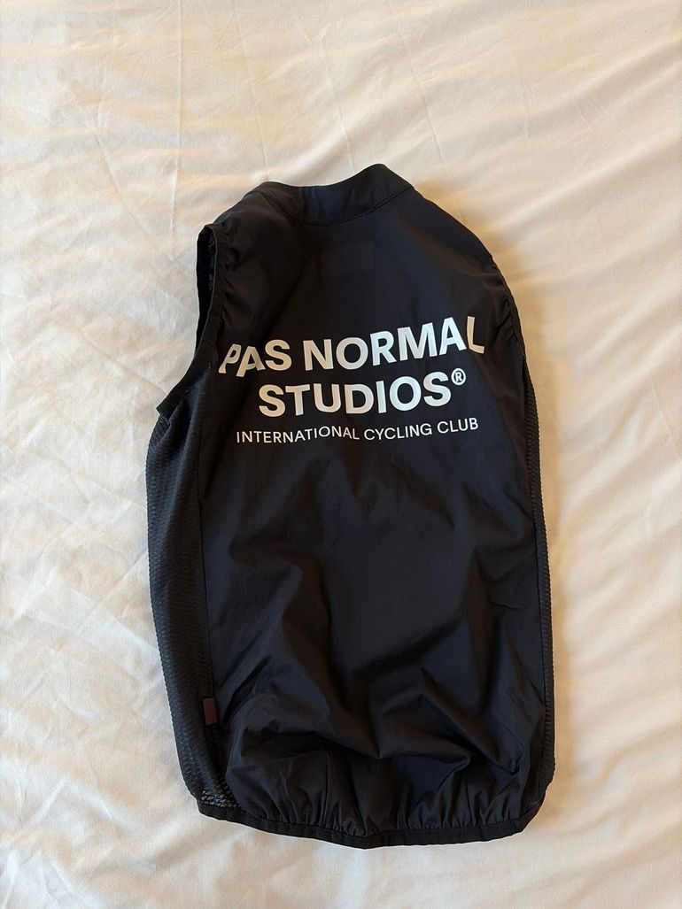 Used Pas Normal Studios Gilet Women 2025 bike — image 2 of 2