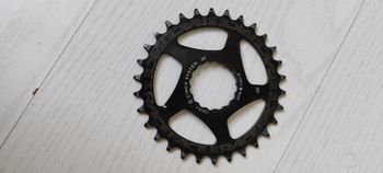 Used Race Face 30T Narrow Wide Chainring bike