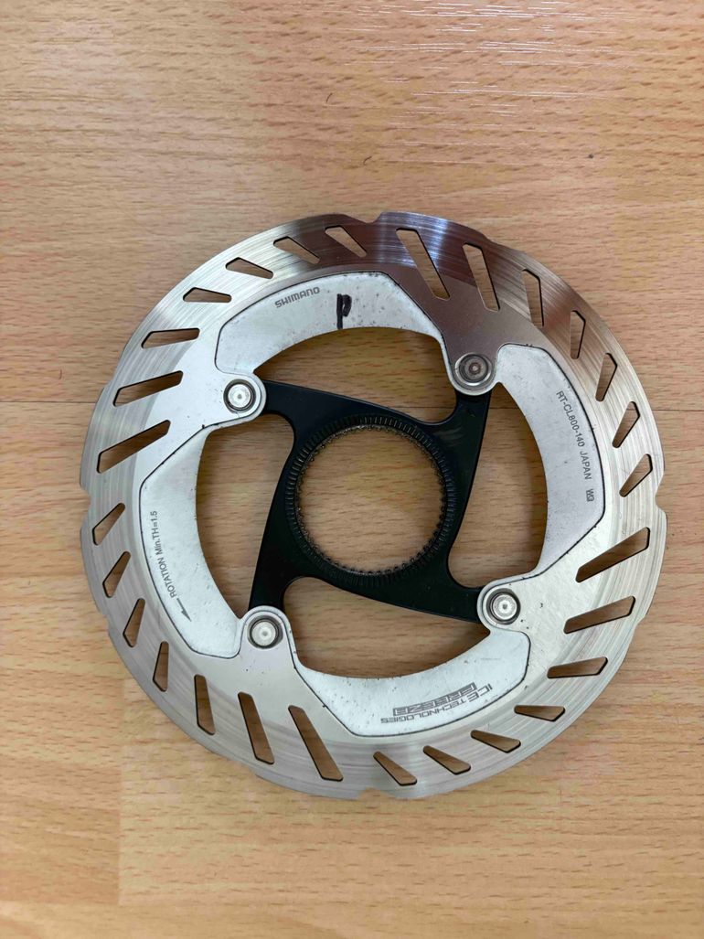 Used Shimano RT-CL800 140mm Center Lock 2025 bike — image 3 of 6