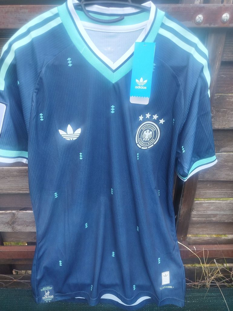 Used Adidas Maillot de L Allemagne 2026 bike — image 1 of 6