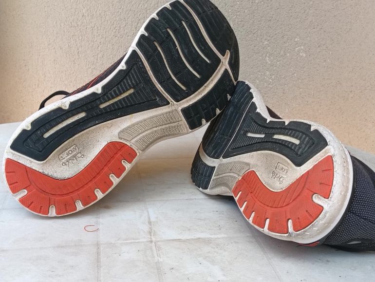 Used Brooks Glycerin GTS 19 bike — image 8 of 9