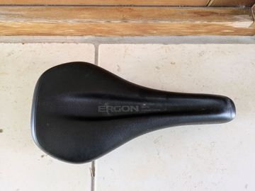 Käytetty Ergon SM 10 Enduro Comp Saddles & Seatposts