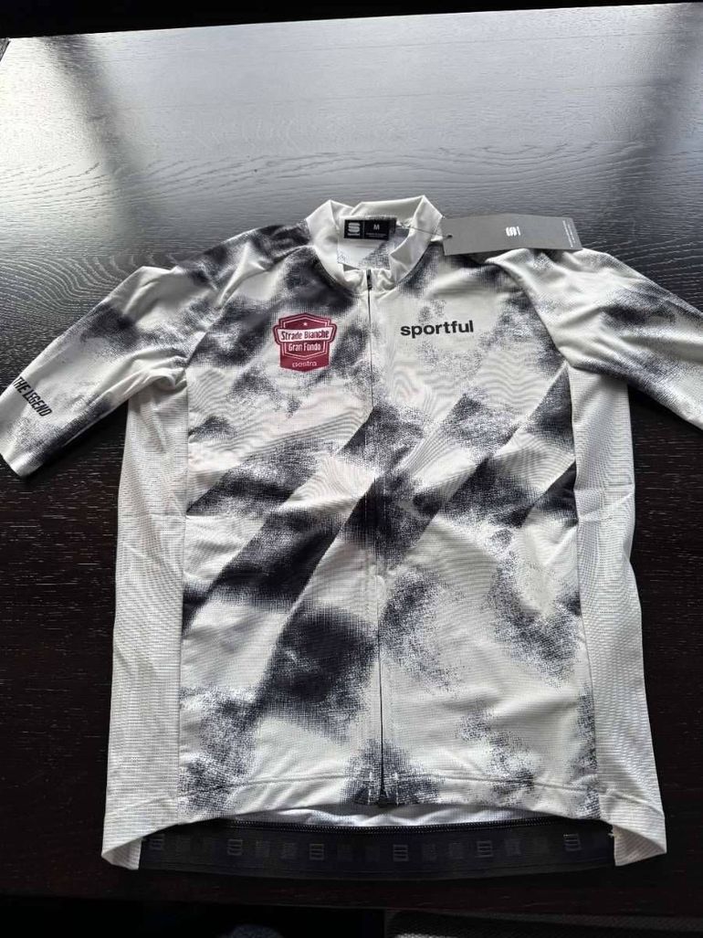Used Sportful SB 26 Jersey – Strade Bianche 2026 bike — image 1 of 5