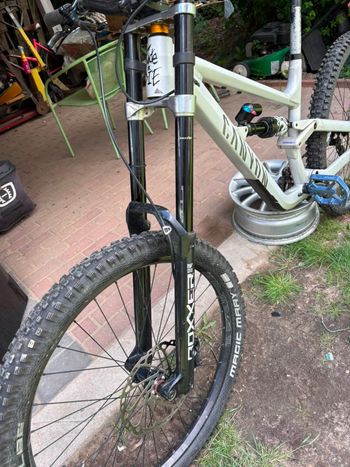 Used RockShox BoXXer rc 29 200mm 2023 bike
