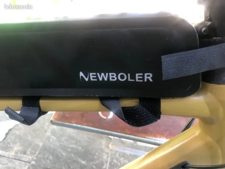 Used newboler Sacoche de cadre vélo étanche 2L 2026 bike — image 3 of 5