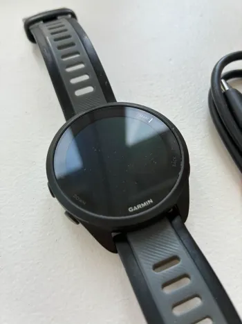 Used Garmin Forerunner 165 bike
