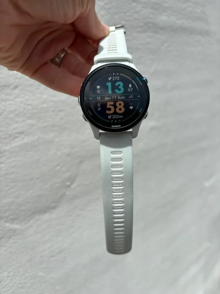 Used Garmin Forerunner 255 Music bike — image 5 of 7