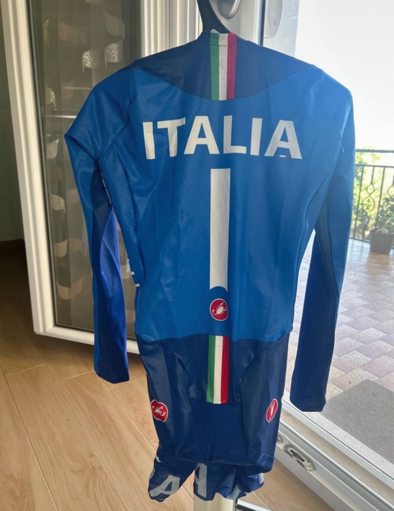 Used Castelli Abbigiamento Ciclismo bike — image 2 of 5