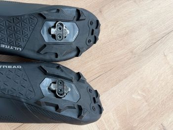 Used Shimano SH-XC502 2025 bike — image 9 of 10