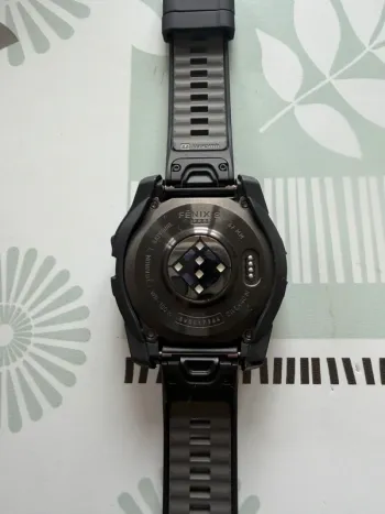 Used Garmin Fenix 8 pro bike — image 2 of 8