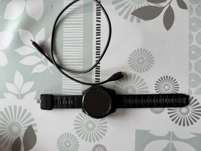 Used Garmin Fenix 8 pro bike — image 5 of 8