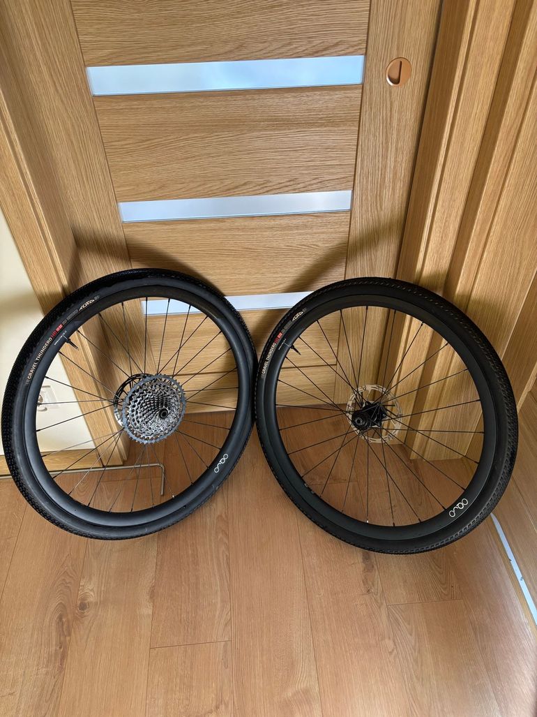 Used OQUO RC25TEAM Wheelset with Tufo tires 2026 bike — image 2 of 8