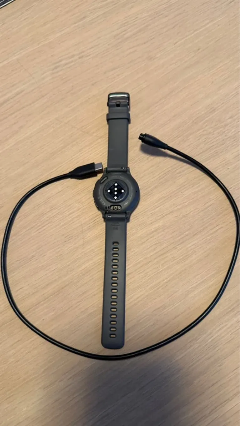 Used Garmin Venu 3S bike — image 4 of 6