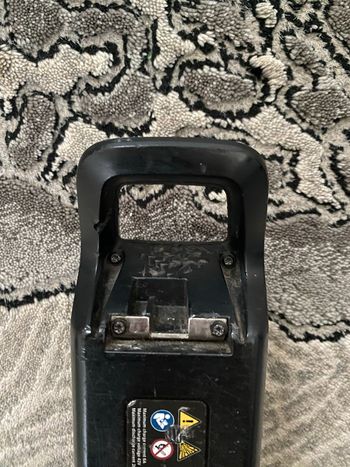 Used Bosch batteri and charger bike — image 6 of 6